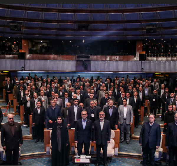 El Parlamento iraní reafirma el enriquecimiento de uranio